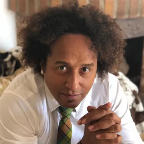 Speaker profile  Lee Tarone