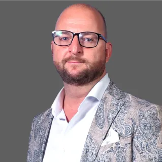 Speaker profile  Ralf Glabischnig