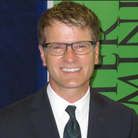 Speaker profile  Wayne Floreani